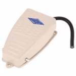 AC 380V DC 220V SPDT Momentary Control Foot Pedal Switch EKW-5A-B for Spot Welding Machine with Metal Case